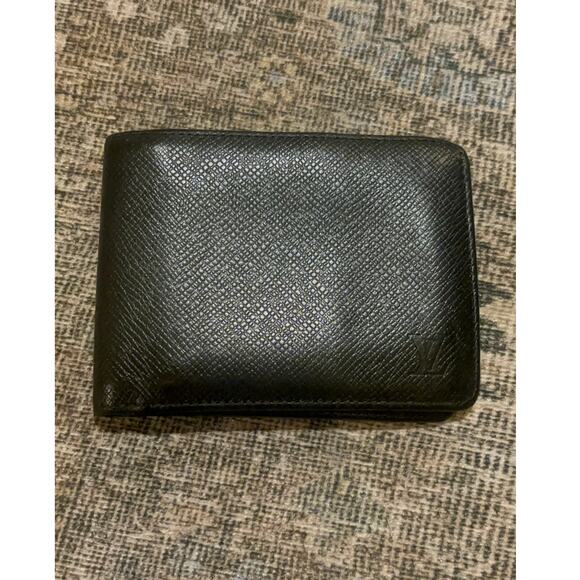 Louis Vuitton Mens Tiaga Leather Wallet - Picture 1 of 7